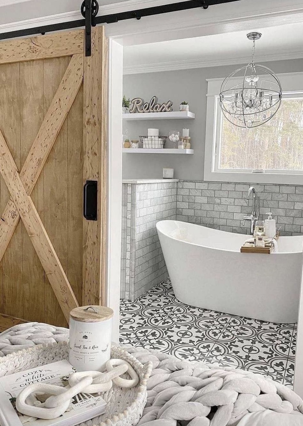 farmhouse bathroom 10