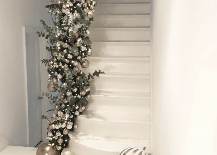 Christmas stair decorations 8