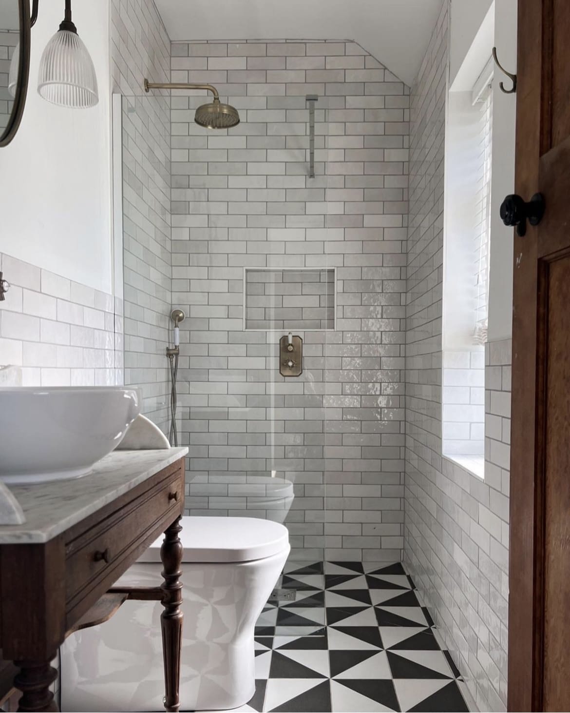 small bathroom tiles 1