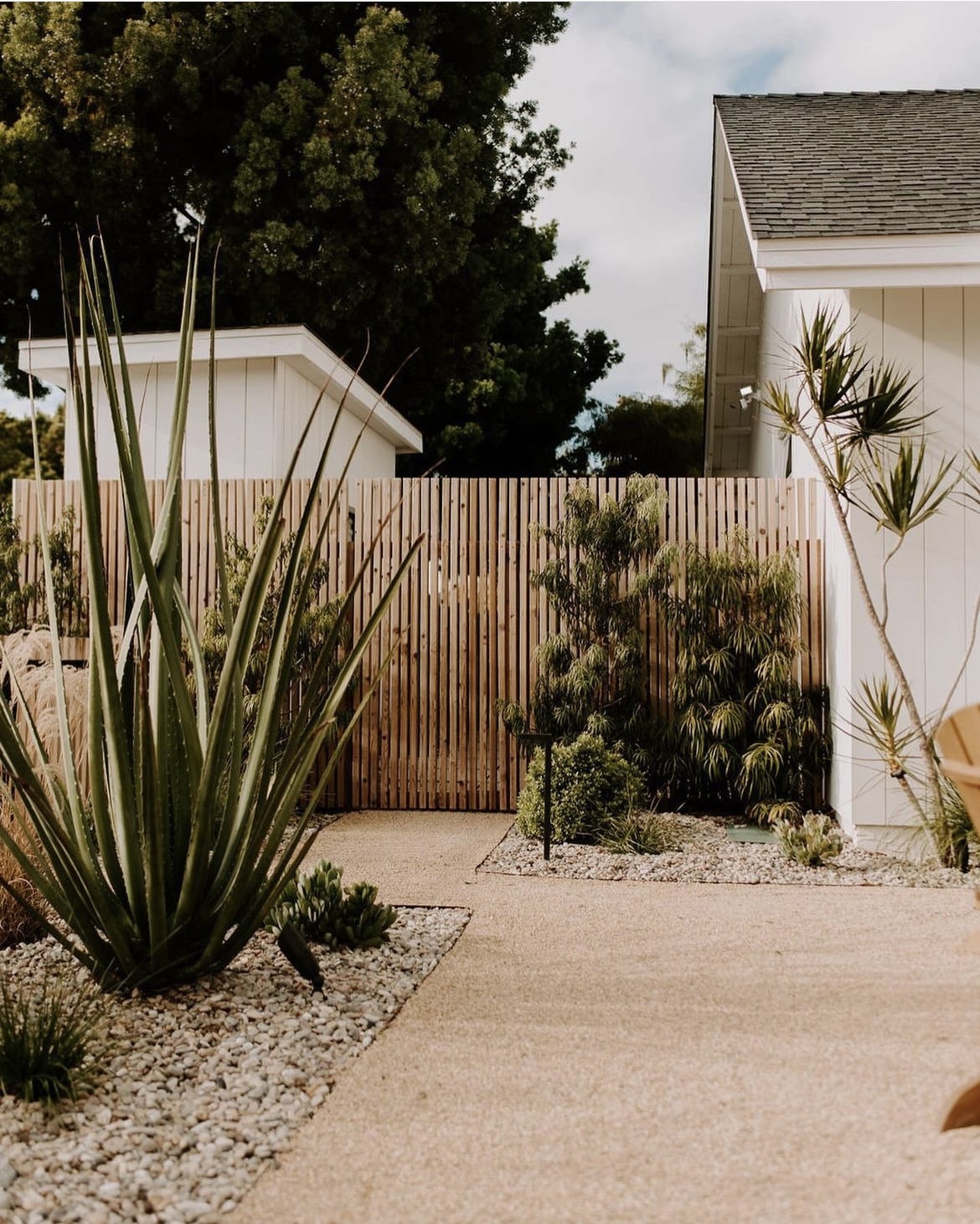 outdoor privacy screen 10