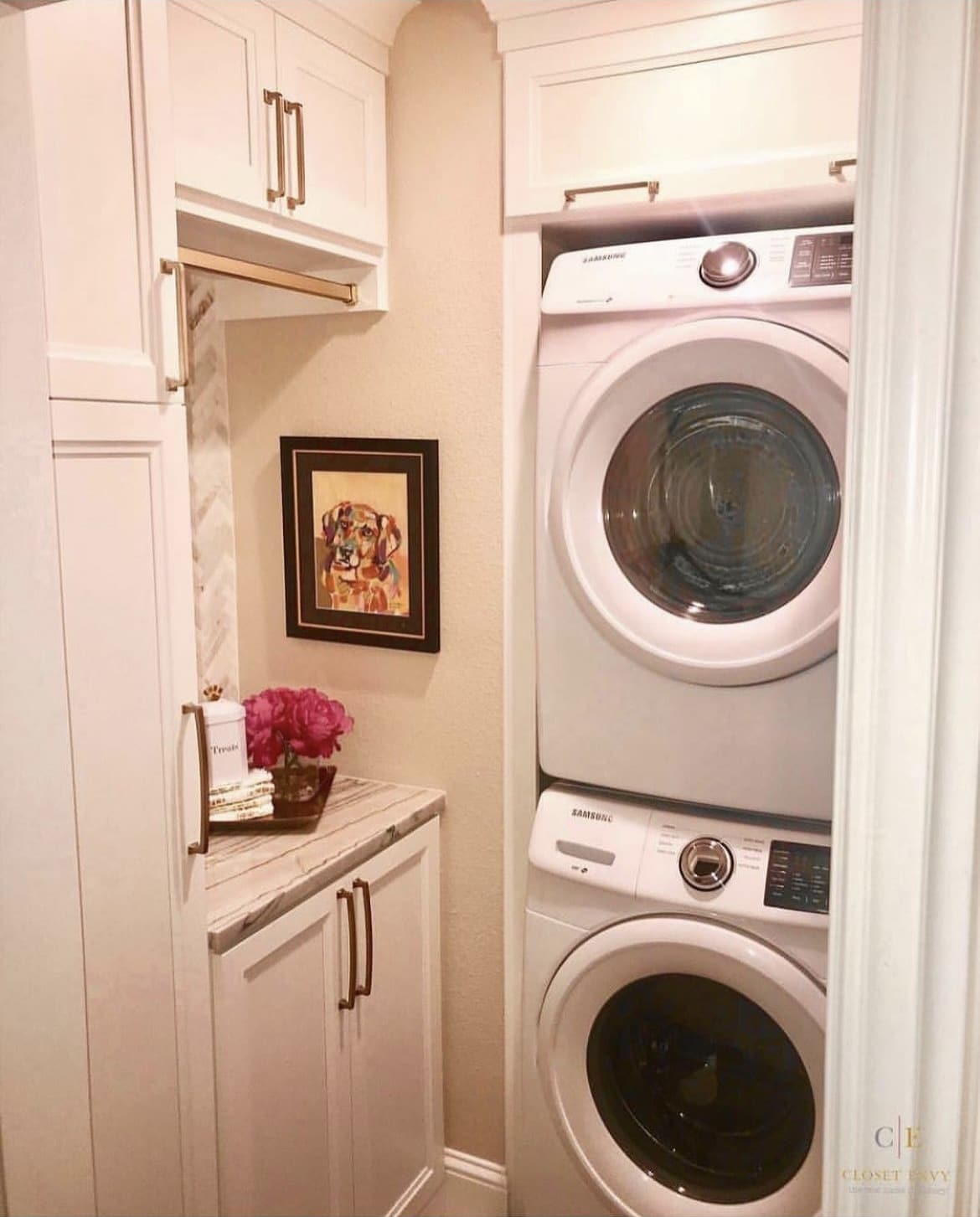 small laundry room 12