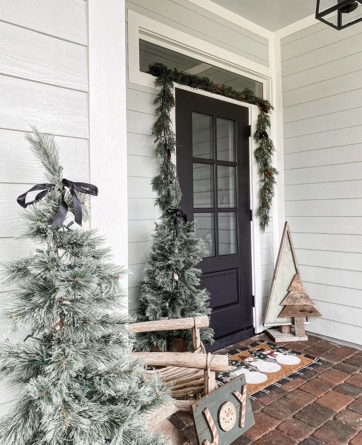 christmas porch 16