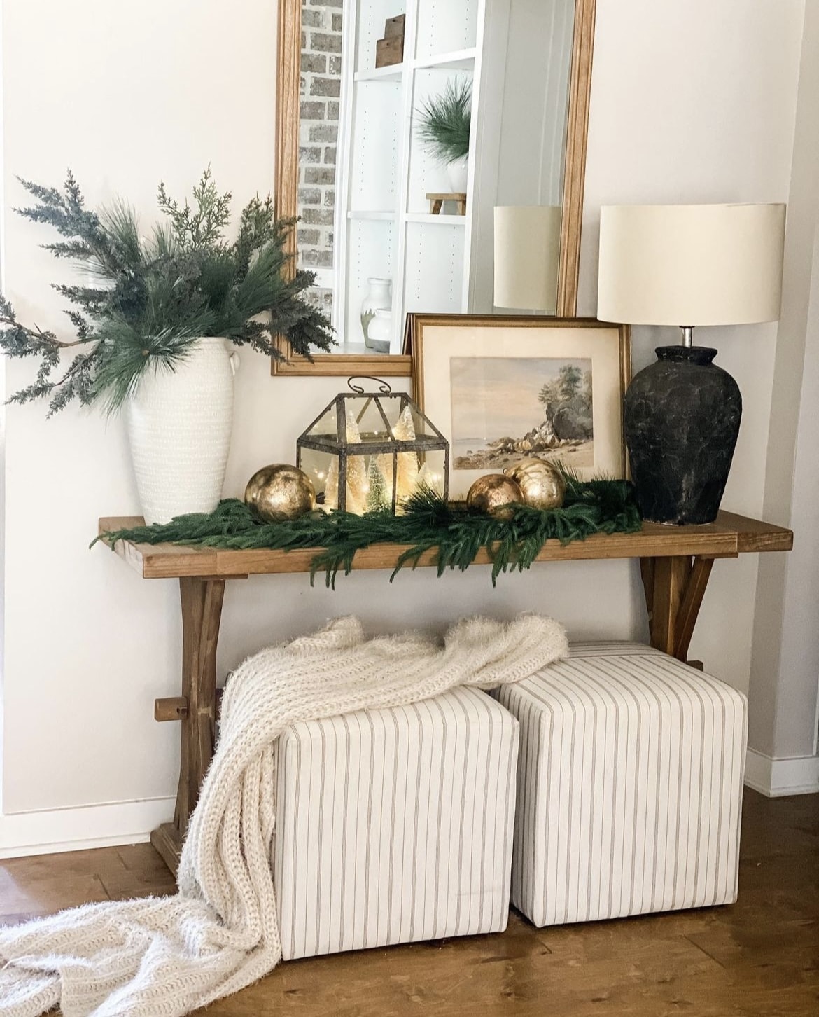 neutral christmas decor 10